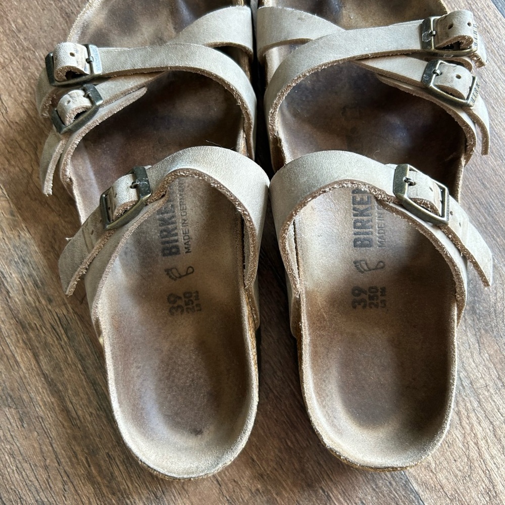 Birkenstock Beige Leather Sandals